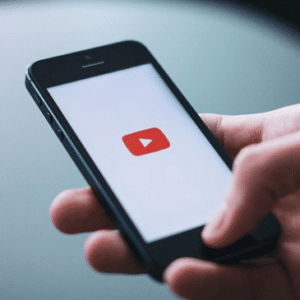 Youtube, the main platform for listening to podcasts in Spain