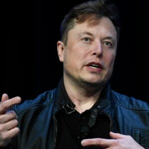 Elon Musk withdraws his bid to buy Twitter and company announces legal action