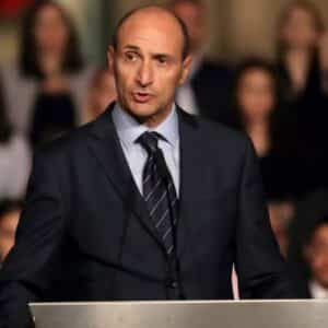 Malta's Deputy Prime Minister Chris Fearne resigns amid hospital privatization scandal. EFE