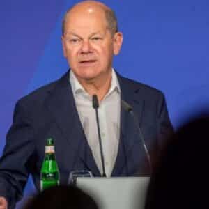 Olaf Scholz vows to deport criminals to high-risk countries