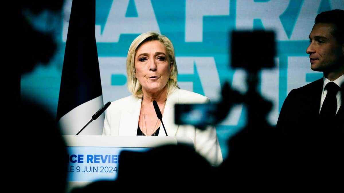Marine Le Pen Leads New Poll with Five-Point Advantage Over Leftist Coalition