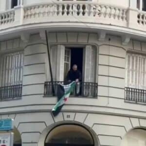 Syrian refugees in Spain mobilize to celebrate the end of Assad’s rule
