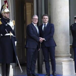 Macron and Starmer invited to White House for Ukraine talks