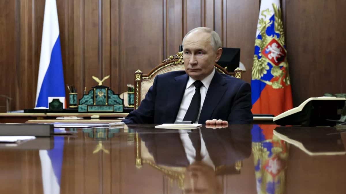EU imposes new sanctions on Russia amid Trump’s pressure for Ukraine peace talks