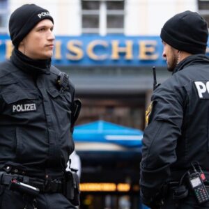 The German police are conducting simultaneous raids in response to multiple threats of an Islamist terrorist attack