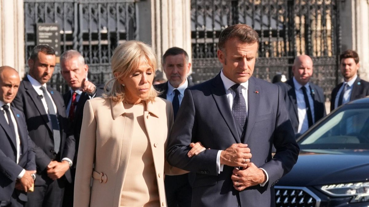 Macron sued a conservative American influencer for claiming that his wife Brigitte is a man