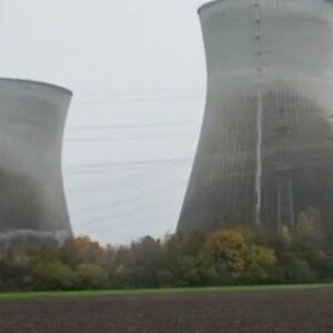 Germany broadcasts live the demolition of its last nuclear plant as its economy collapses