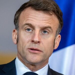 Macron's restrictions sink the automotive sector: registrations fall by 6.25% through September