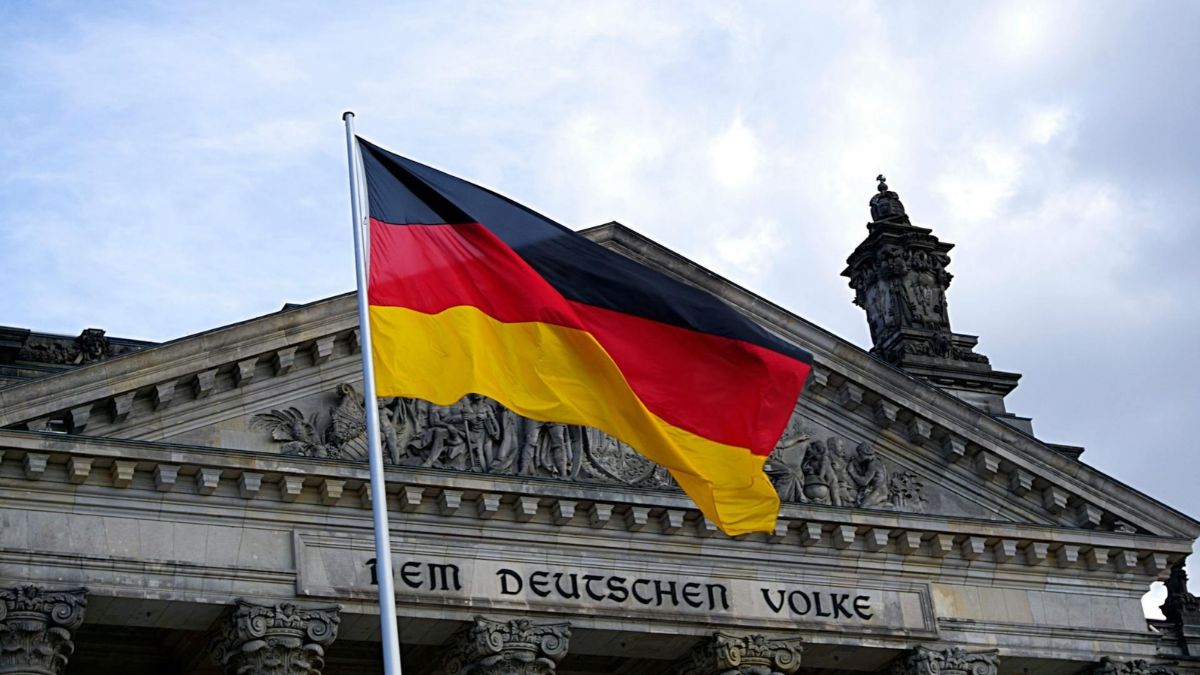 Foreign nationals involved in immigration and citizenship decisions in Germany